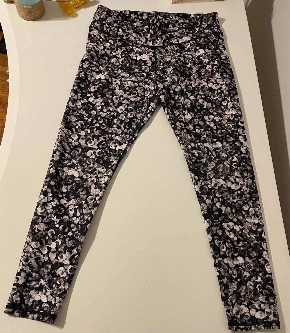 Fabletics Women's Printed PowerHold High-Waisted Leggings Size M